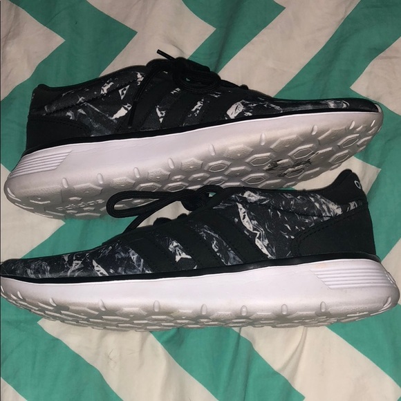 Adidas - Picture 2 of 5